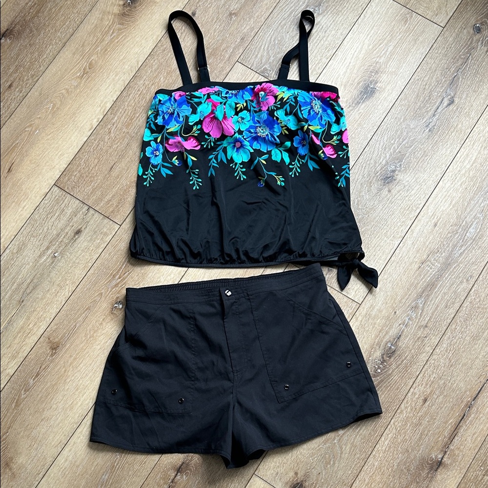 Maxine Of Hollywood womens 2 Piece Tank Shorts Swimsuit Black Floral Sz 16 NWT